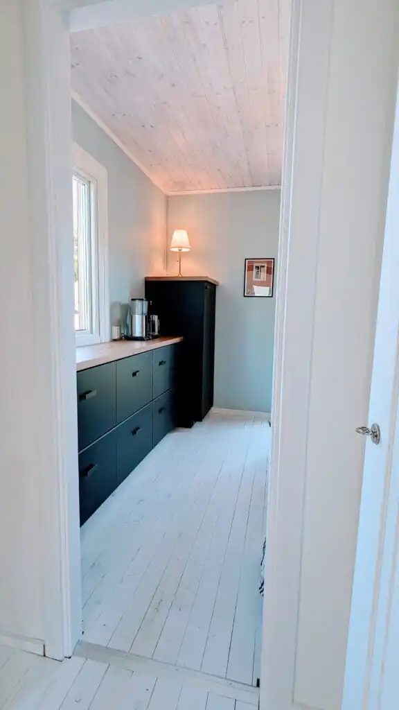 Schlafzimmer der Villa Langstrumpf in Silverdalen – modernes Ferienhaus nahe Astrid Lindgrens Värld