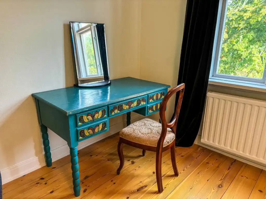 Großzügiges Schlafzimmer im Ferienhaus Seegut Hovmantorp