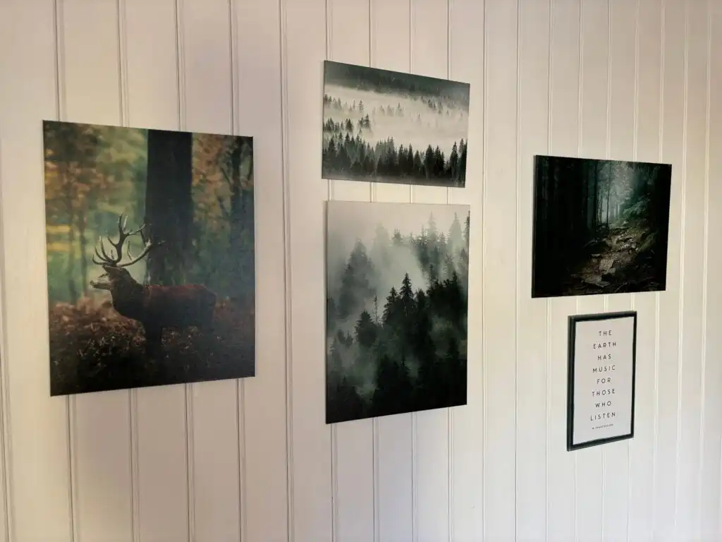 Stilvolle Wanddekoration im Wohnzimmer – Villa Lotte in Alsterbro direkt am See