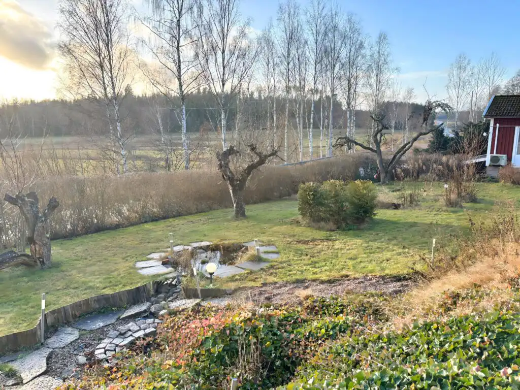 Badezimmer mit Dusche im Hus Mio in Hultsfred, Småland