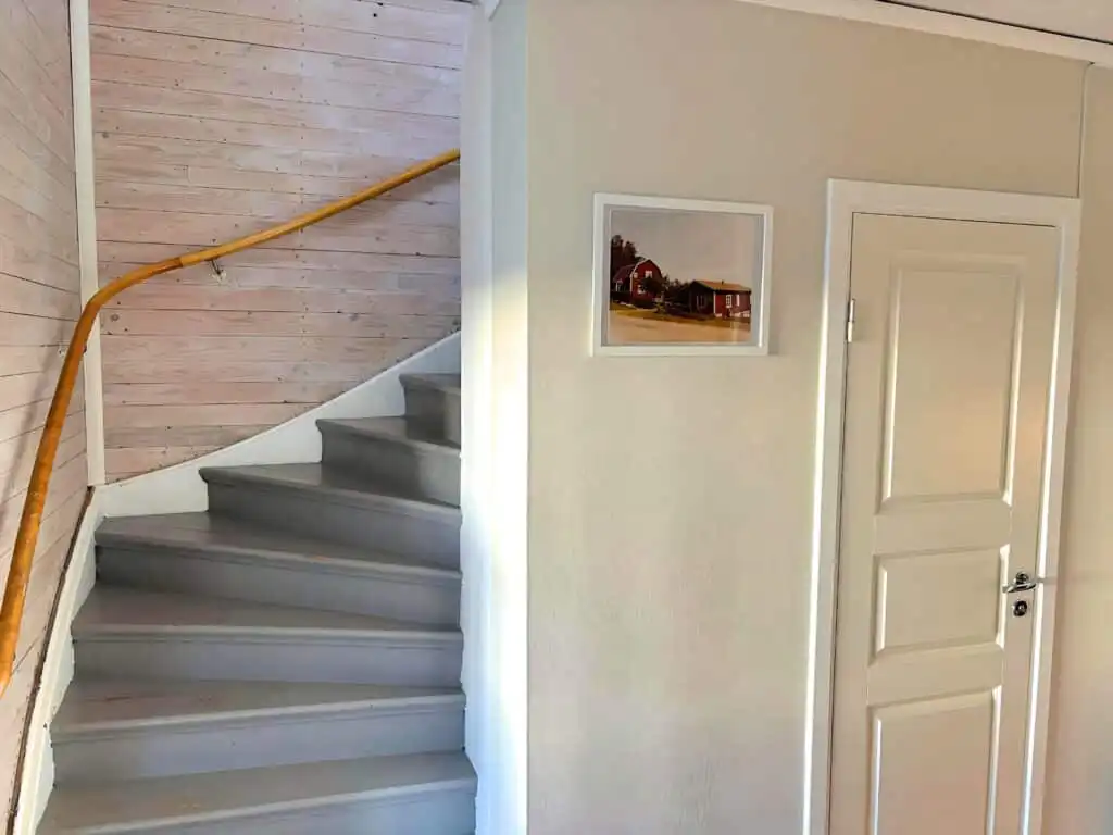 Wohnzimmer im Hus Mio in Hultsfred nahe Vimmerby mit Blick ins Grüne