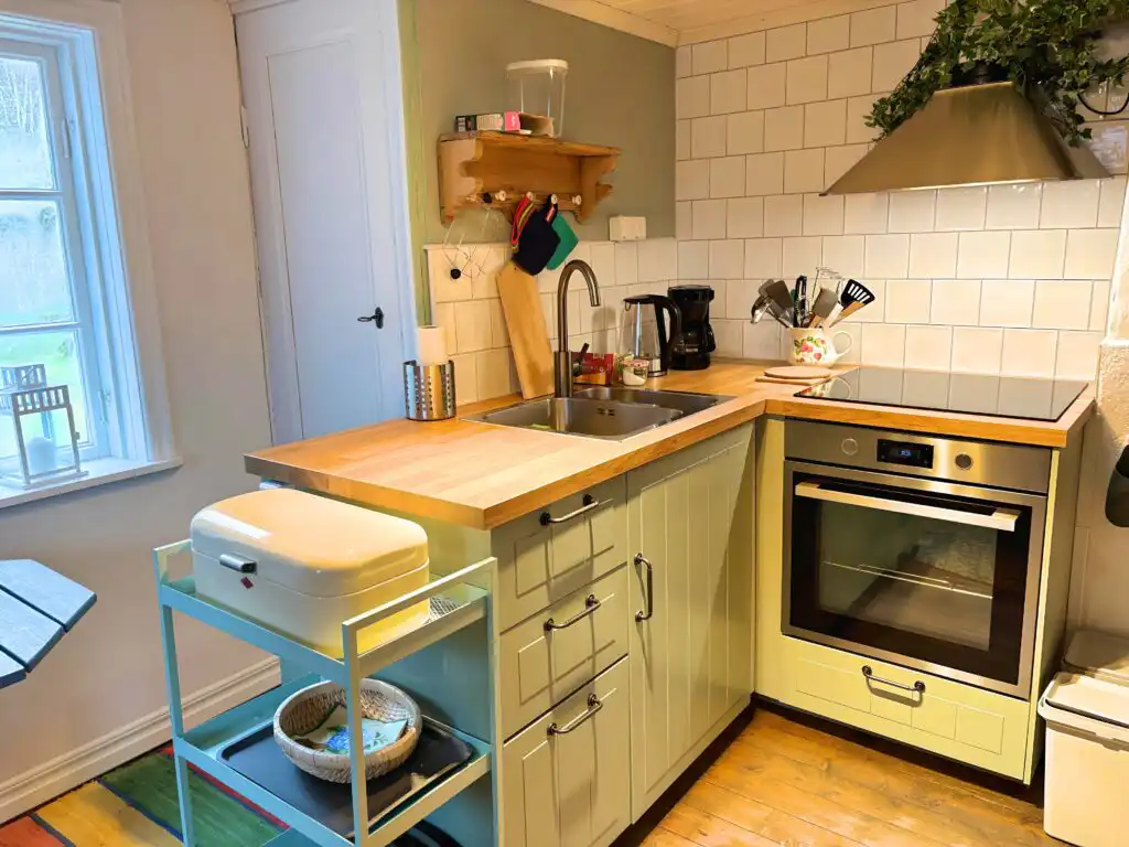 Küche im Ferienhaus Hus Bohult in Berga – charmantes Schwedenhaus in Småland