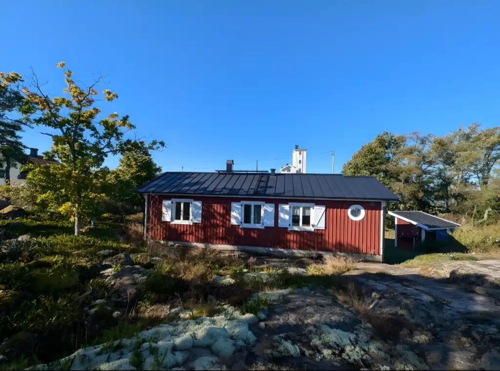 Blick auf die Küste und Inseln rund um Hus Kråkelund