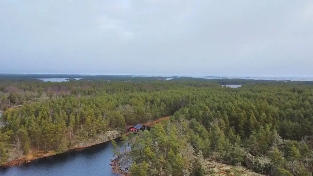 Küstenlandschaft in den Schären bei Figeholm in Schweden