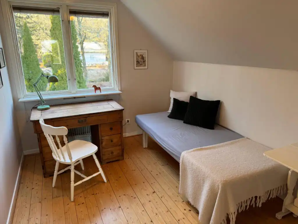 Schlafzimmer im Ferienhaus Hus Hörnsö – gemütliches Doppelzimmer