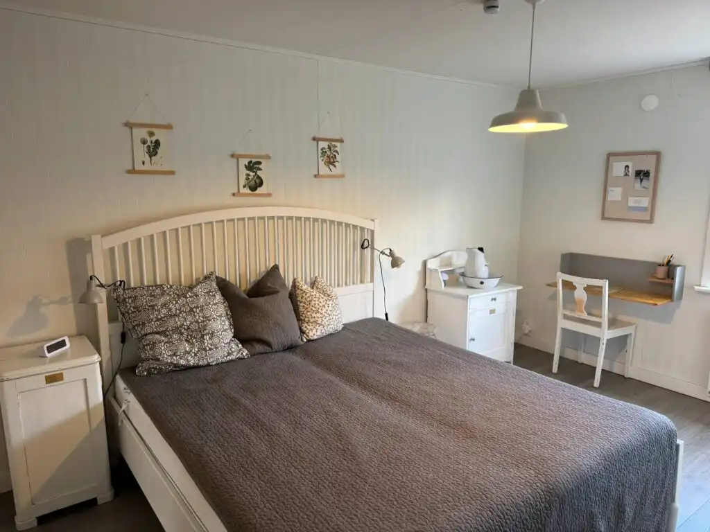 Schlafzimmer im Ferienhaus Hus Anna in Berga – liebevoll eingerichtetes Ferienhaus in Småland