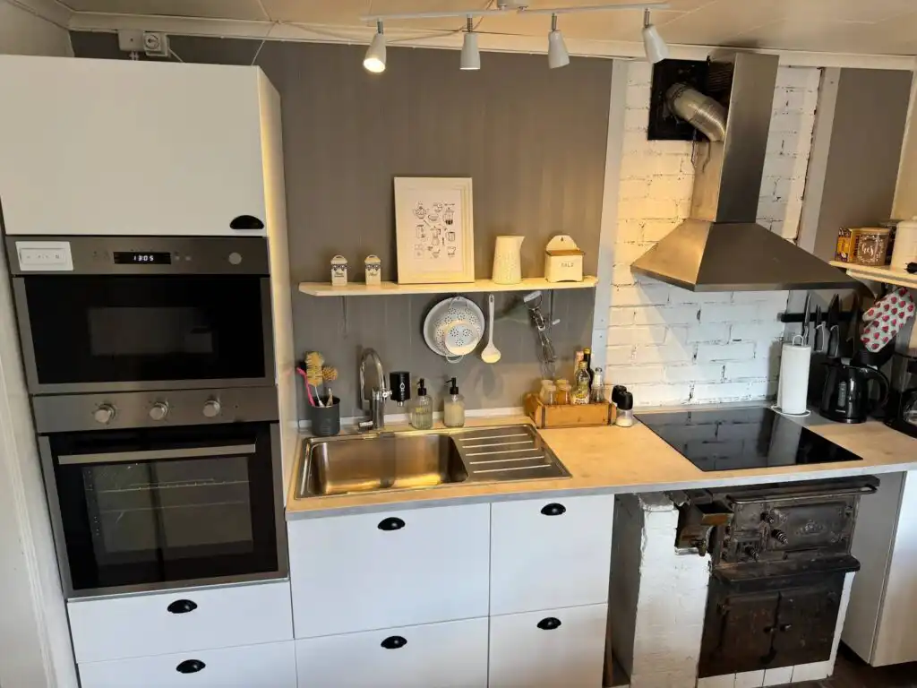 Küche im Ferienhaus Hus Anna in Berga – modernes Ferienhaus mit schwedischem Charakter in Småland