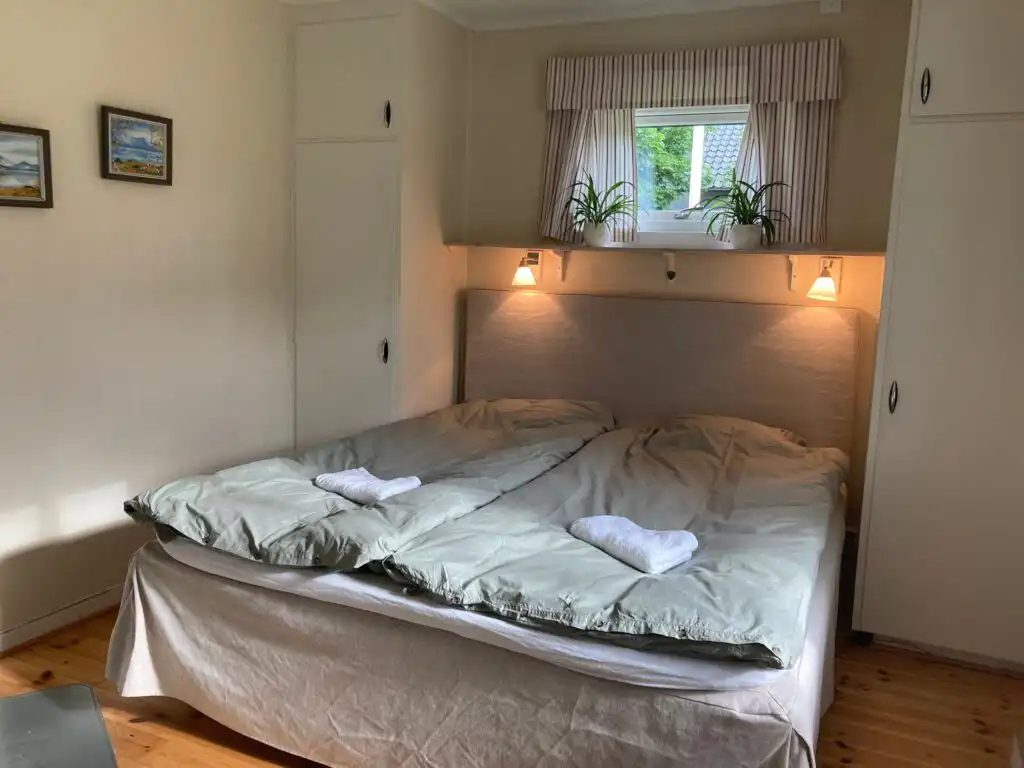 Schlafzimmer im Cottage Marieberg in Unnaryd – historisches Ferienhaus in Småland