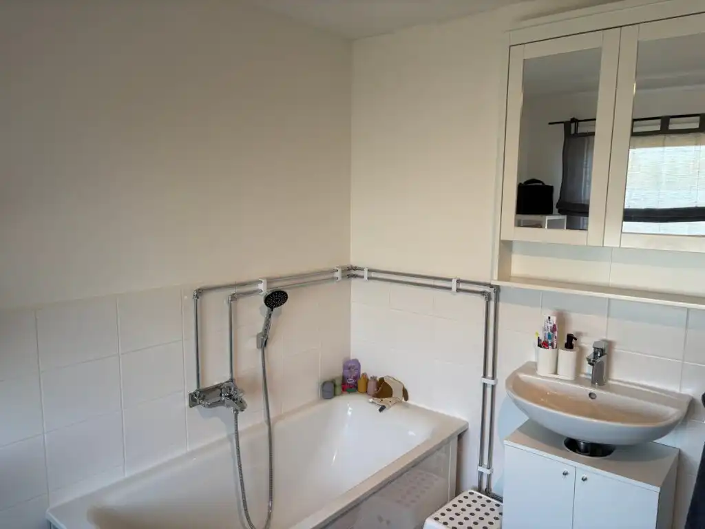 Modernes Bad im Familienhaus Villa Kunterbunt
