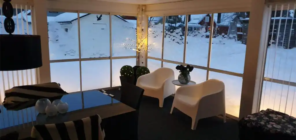 Terrasse der Villa Norrland mit Blick auf die Natur in Vidsel Lappland