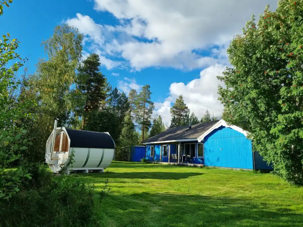 Gartenbereich beim Ferienhaus Villa Wolf in Vidsel Lappland Schweden