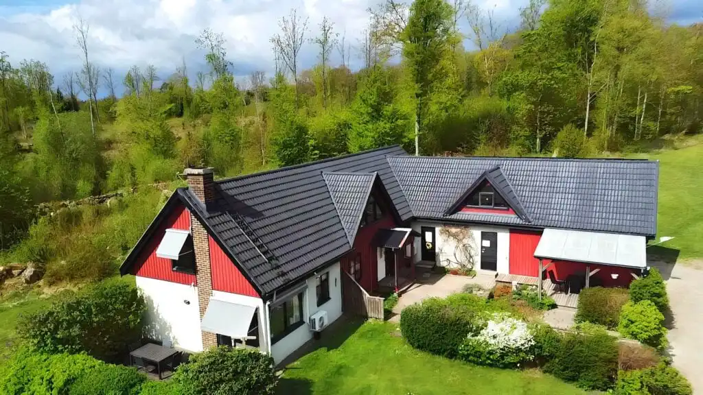 Hauptansicht der Villa Lisbeth in Osby, Skåne – großzügiges Ferienhaus für bis zu 12 Personen nahe BRIO Lekoseum