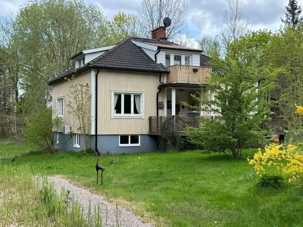 Außenansicht des Ferienhauses Bjurabygget in Holmsjö – Ferienhaus in Blekinge