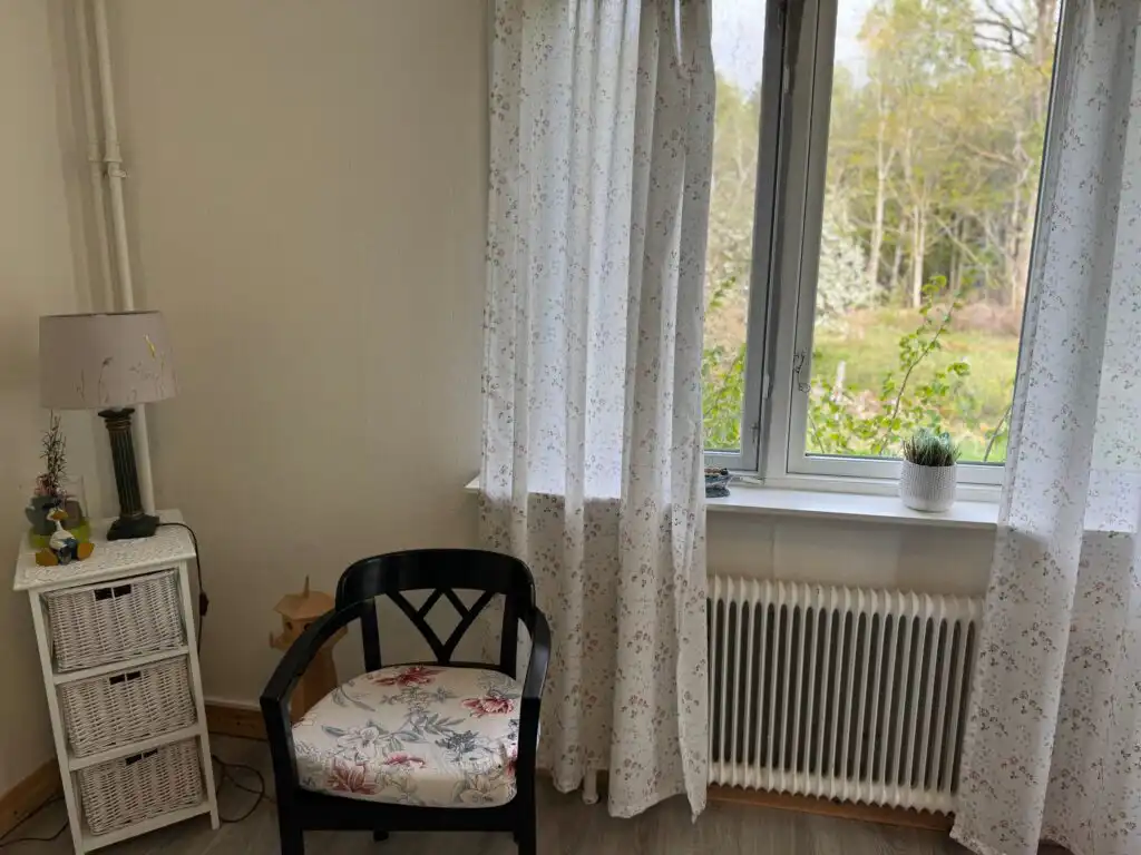 Schlafzimmer im Ferienhaus Bjurabygget in Holmsjö – Unterkunft in Blekinge