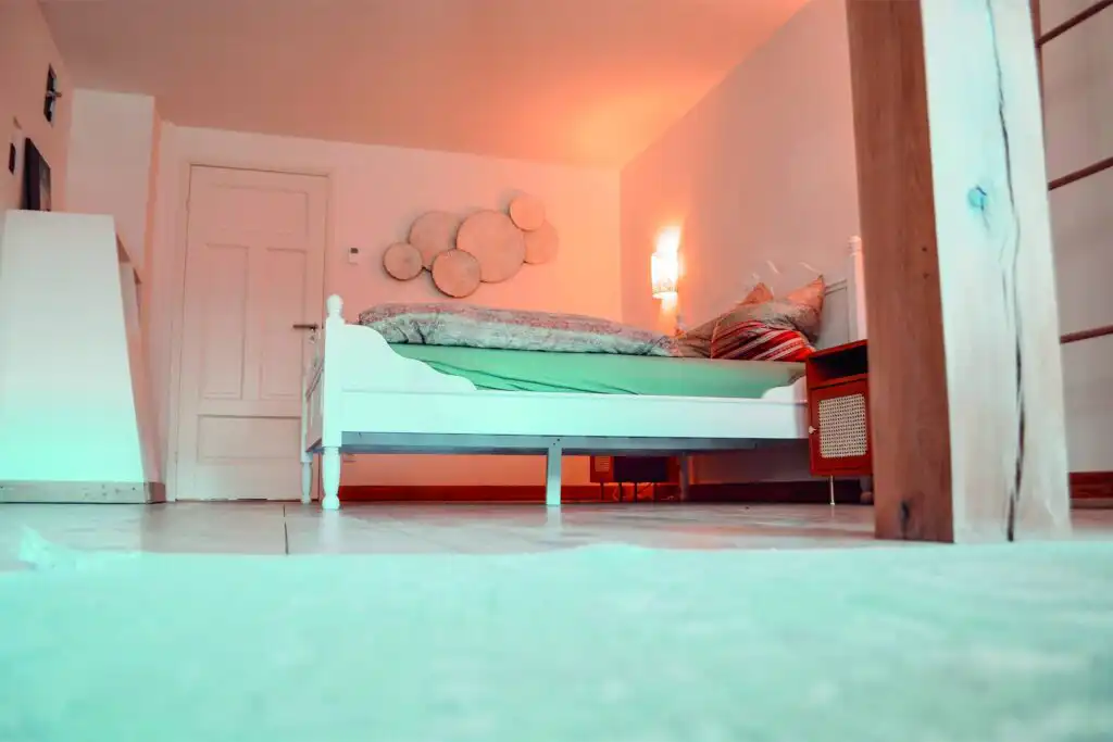 Modernes Schlafzimmer im Ferienhaus Villa Hjortlund in Tyringe Skåne