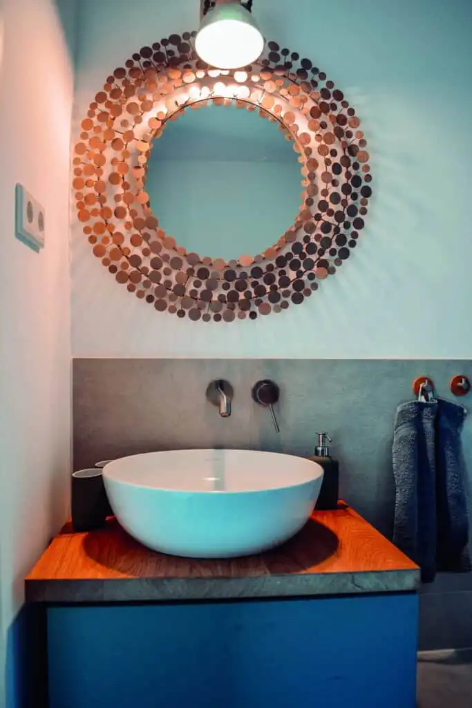 Modernes Badezimmer im Ferienhaus Villa Hjortlund auf der Damwildfarm
