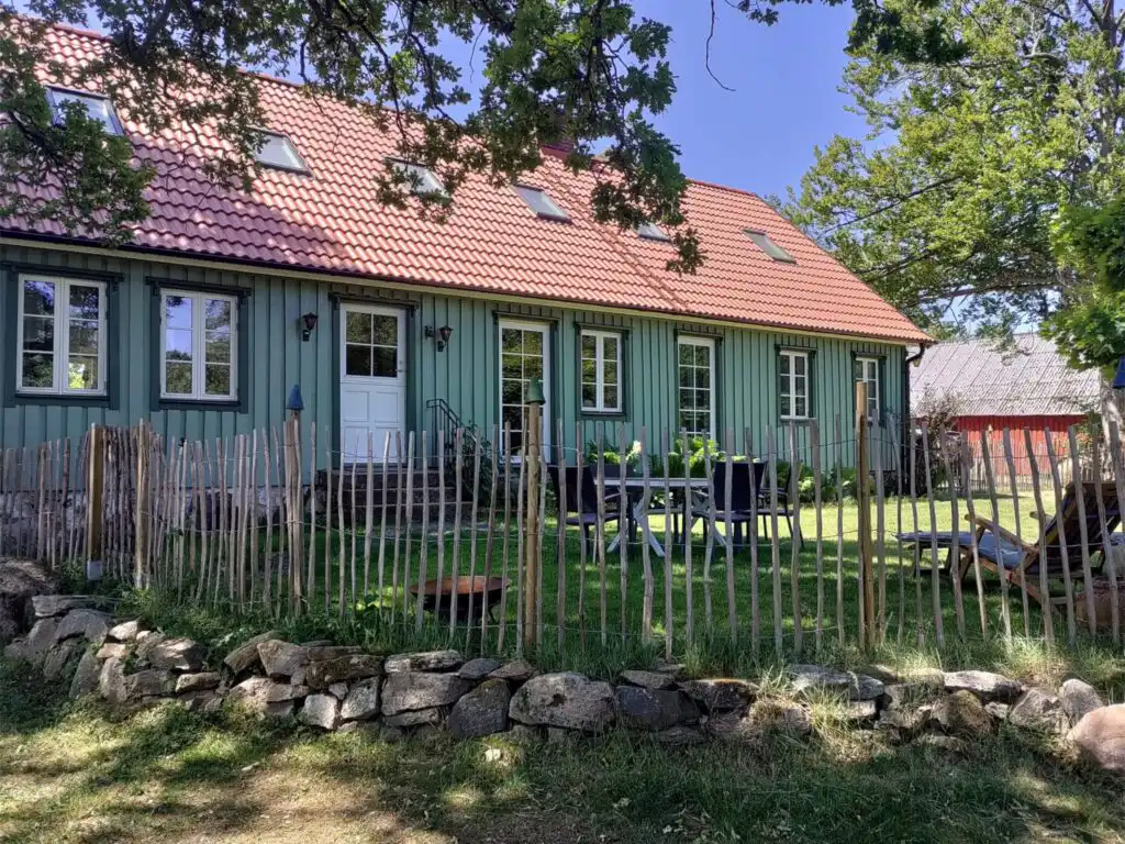 Villa Hjortlund Ferienhaus auf der Damwildfarm in Tyringe mit großem Garten