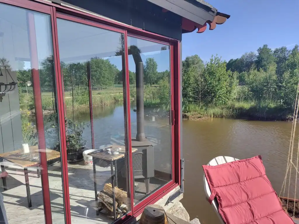 Veranda mit Blick auf den See