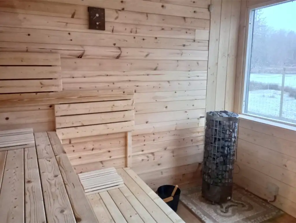 Finnische Sauna auf der Dammwildfarm beim Chalet Hjortblick