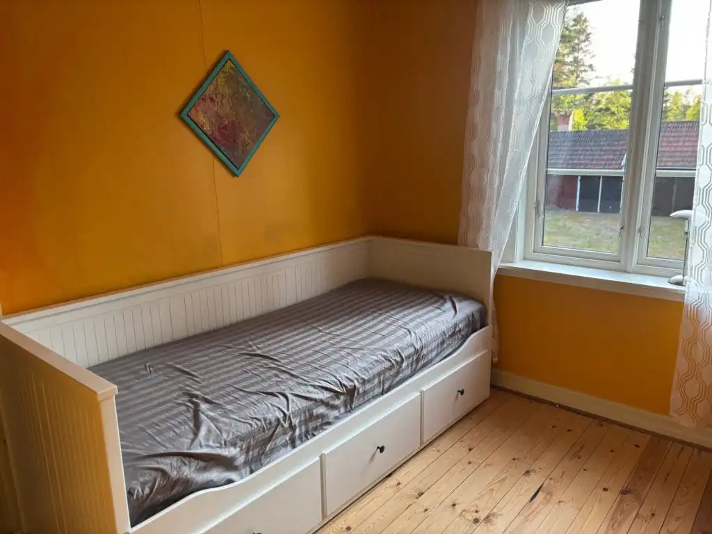 Schlafzimmer im Ferienhaus Hus Siknäs im skandinavischen Stil