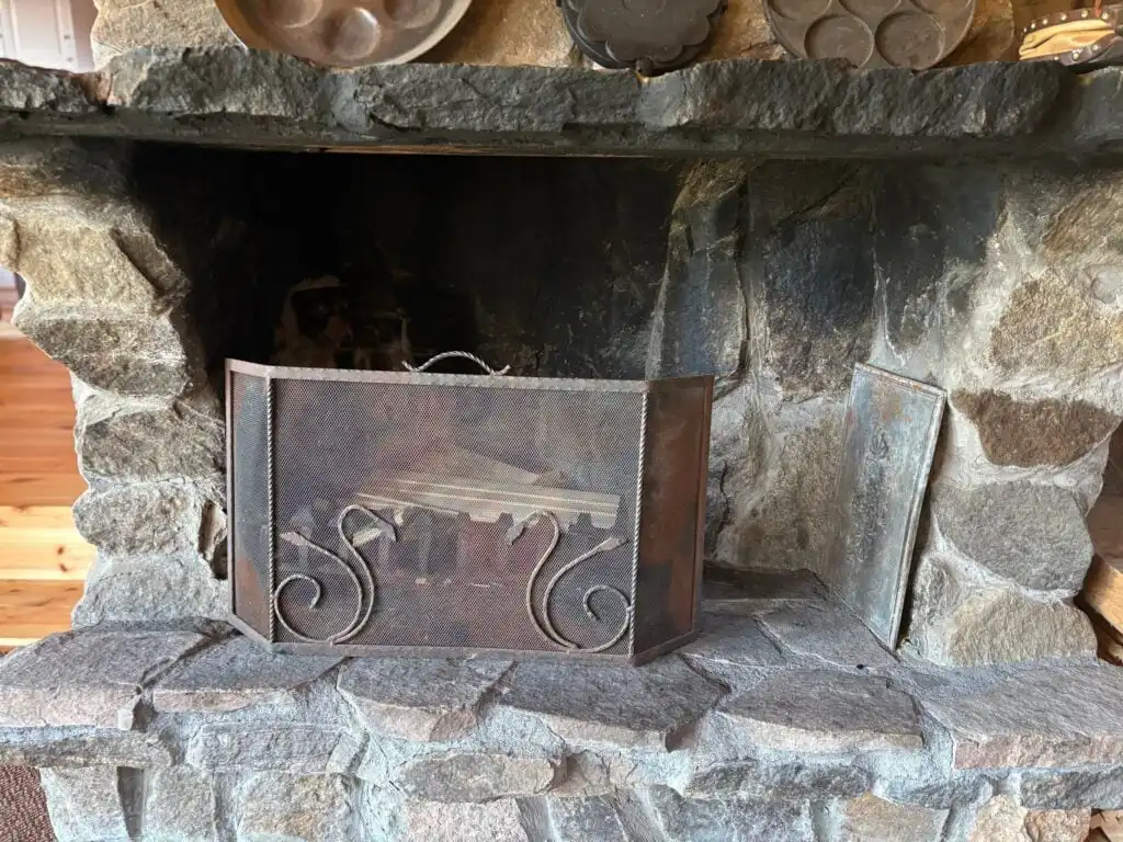 Kamin-/Ofen