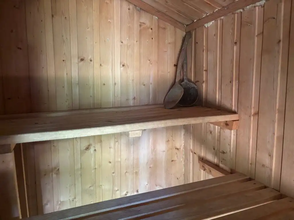 Holzsauna in der Blockhütte Ratzeputz in Skillingfors – Wellness in der Natur von Värmland
