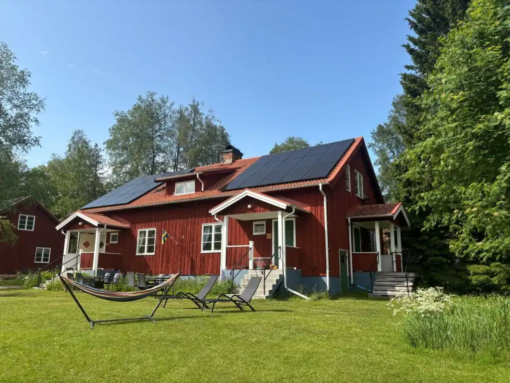 Ferienwohnung Liljekonvalj in Filipstad – rotes Schwedenhaus in Värmland für Natururlaub