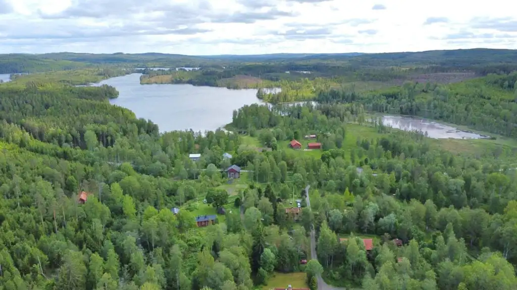 Luftaufnahme der Wälder bei Filipstad in Värmland – Natur rund um die Ferienwohnung Liljekonvalj