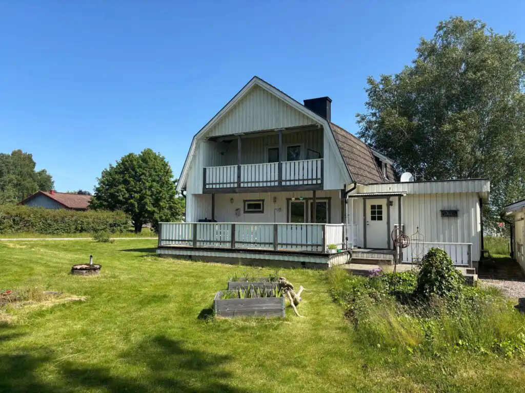 Hauptansicht des Ferienhauses Havsörn in Kalv – neu renoviertes Ferienhaus in Schweden nahe Gekås Ullared