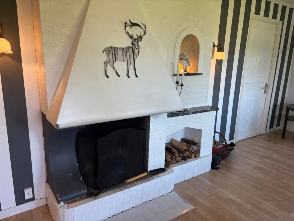Offener Kamin im Ferienhaus Havsörn in Kalv – gemütliches Ferienhaus in Schweden