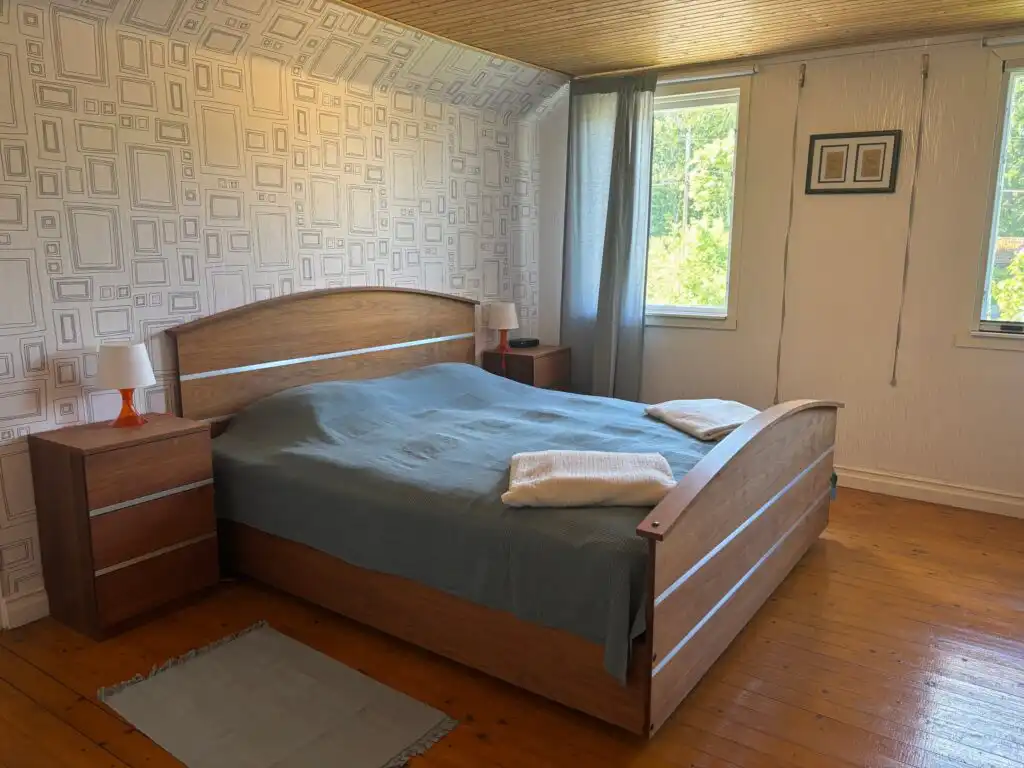 Schlafzimmer der Villa Bela am Algunnensee in Småland