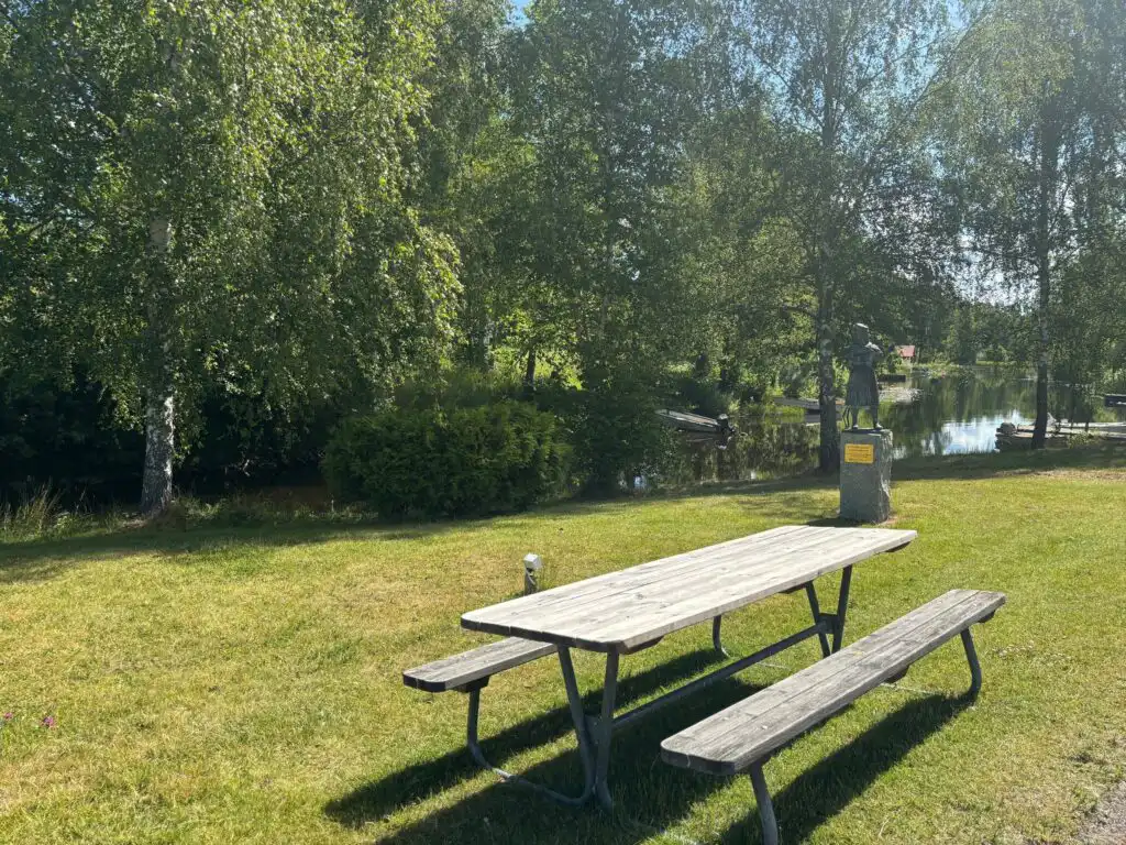 Flusslandschaft in Småland nahe Ferienhaus Villa Bela in Högsby