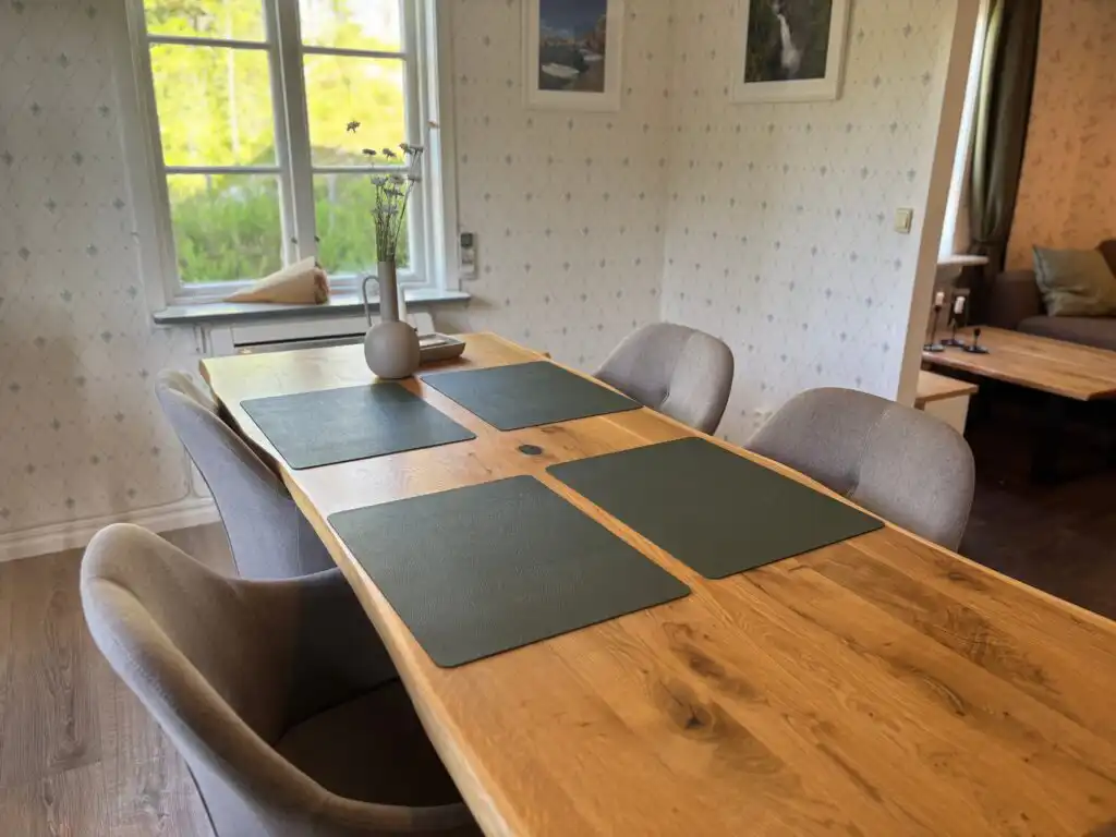 Dekoratives Detail im Ferienhaus Hus Jorgentorp – liebevolle Einrichtung im skandinavischen Stil