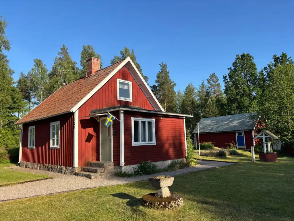 Garten am Ferienhaus Hus Jorgentorp – großzügiger Garten im Naturidyll