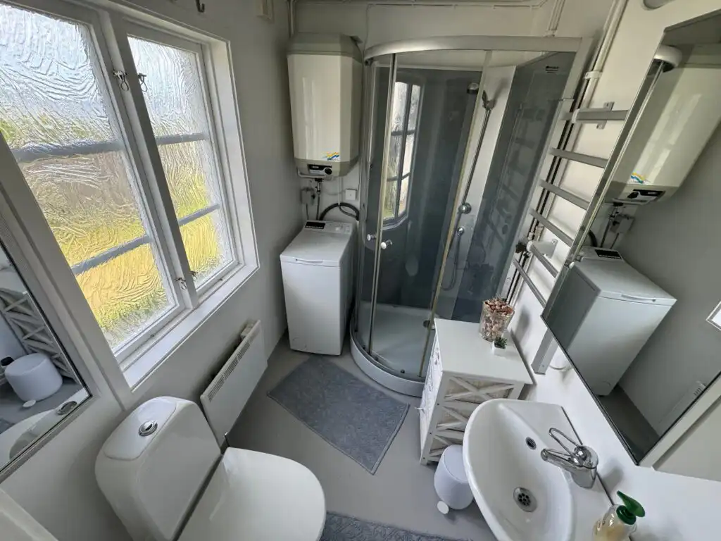 Badezimmer im Lilla Lycka Timmernabben, Småland
