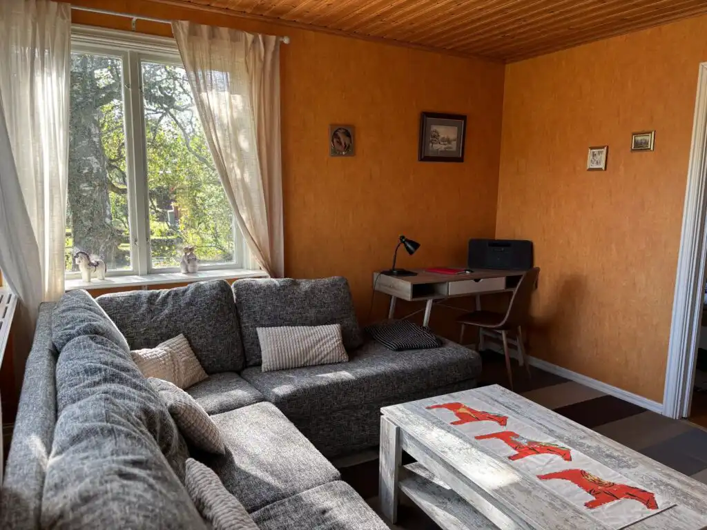 Wohnzimmer im Ferienhaus Hus Björk in Fågelfors – gemütliches Ferienhaus in Småland
