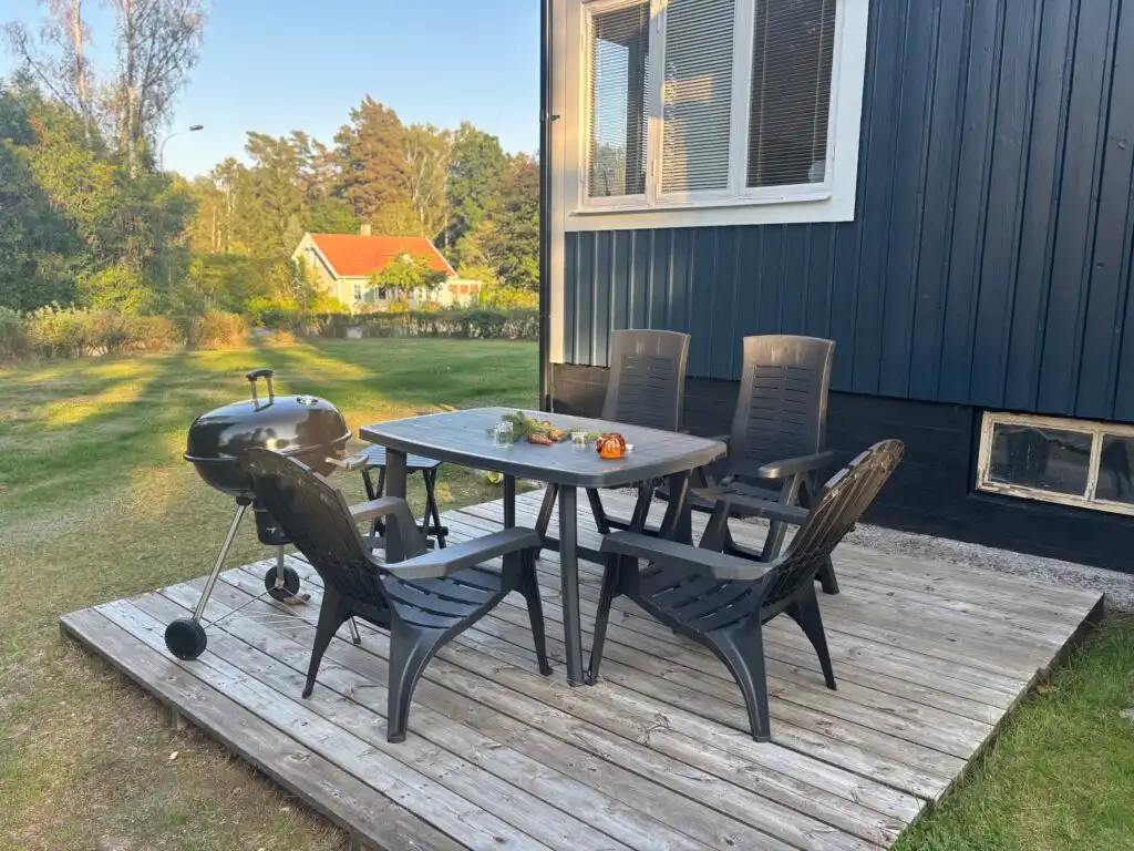 Terrasse am Hus Silverdalen in Småland nahe Astrid Lindgren Welt