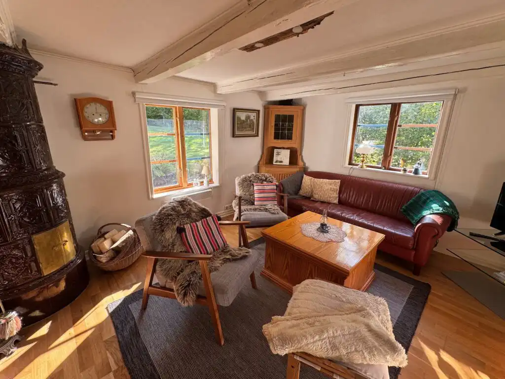 Wohnzimmer im Smedens Hus – historisches Ferienhaus für Natururlaub in Blekinge