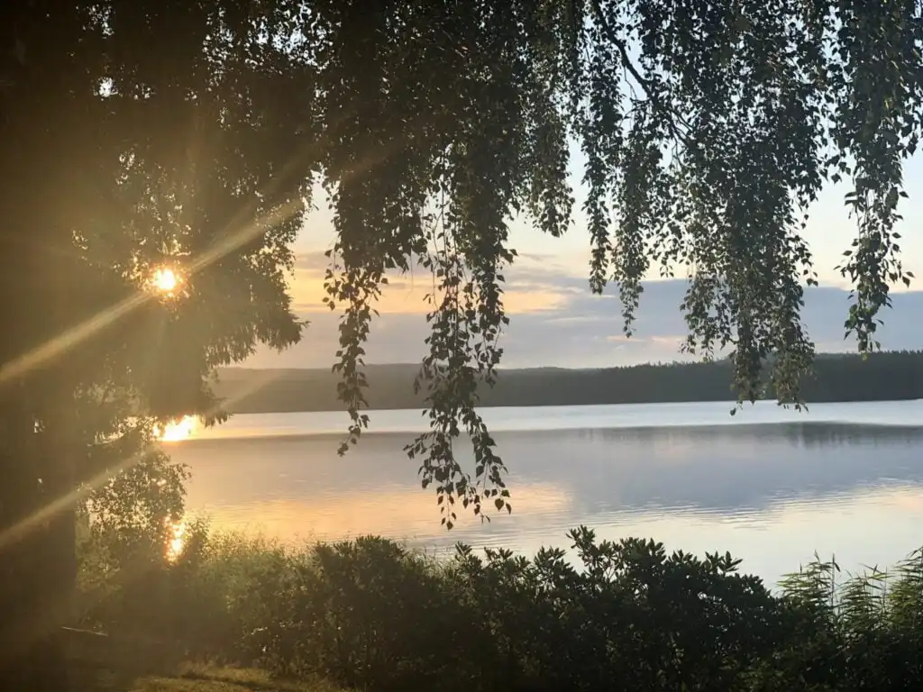 Abendliche Seelandschaft am Ullvettern in Värmland