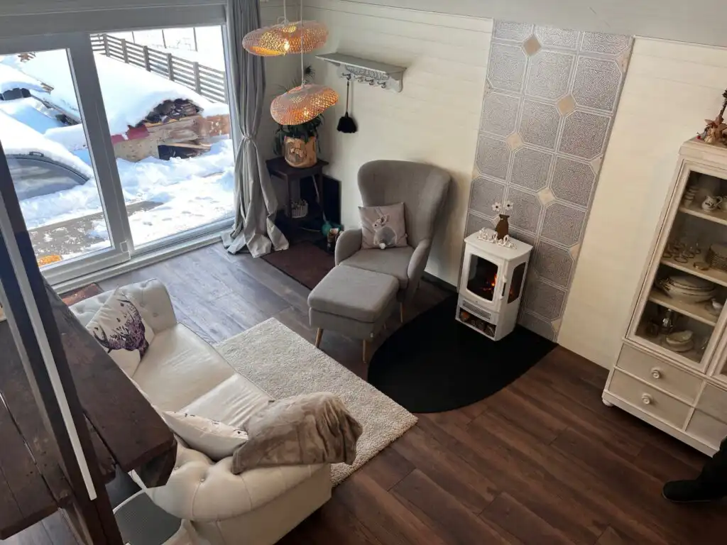 Wohnzimmer mit Sofa im Ferienhaus Vara Hemma in Blekinge