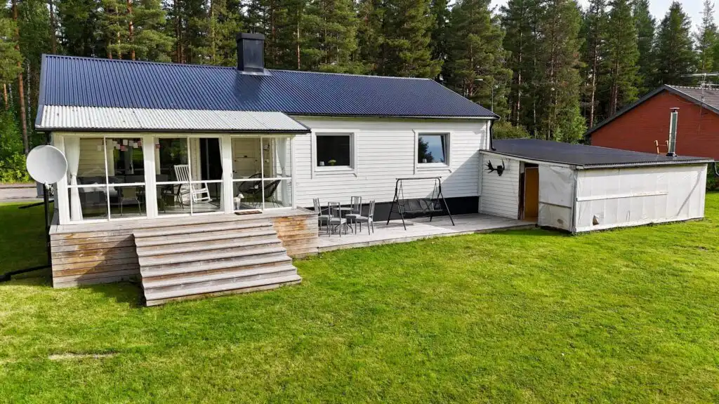 Ferienhaus Villa Davvi dállu in der Natur von Vidsel Lappland Schweden