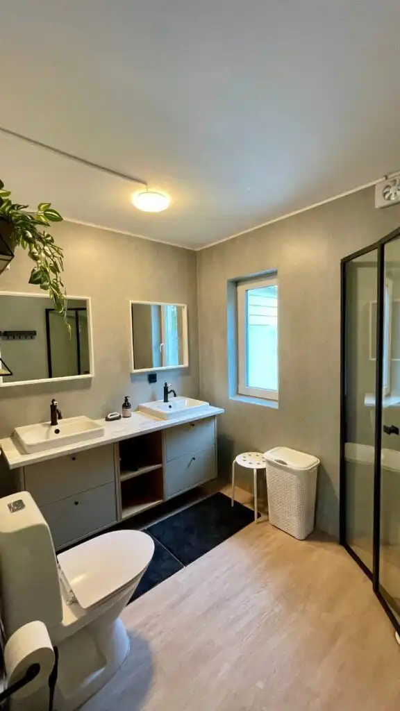 Badezimmer im Ferienhaus Villa Davvi dállu in Vidsel Schweden