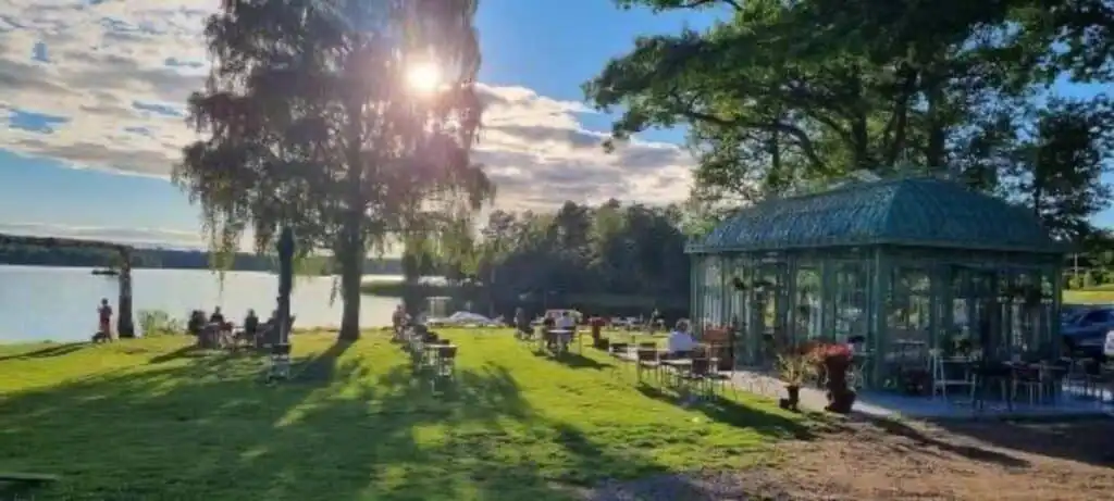Landschaft in Värmland mit Wäldern und Seen