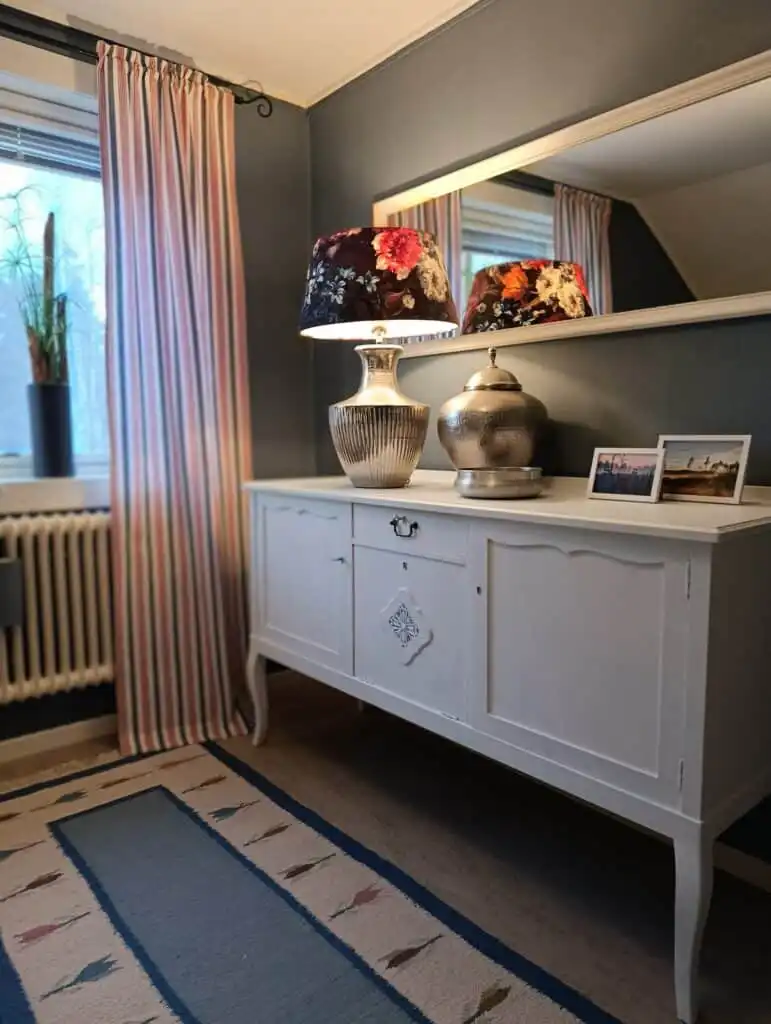 Treppenbereich im Ferienhaus Hus Fee – traditionelles Schwedenhaus in Dalarna