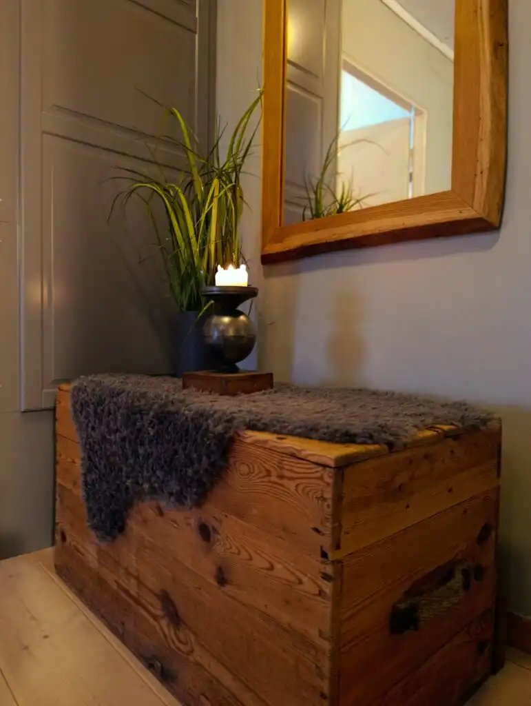 Wohnraumdetail im Ferienhaus Hus Fee – traditionelles Schwedenhaus in Dalarna