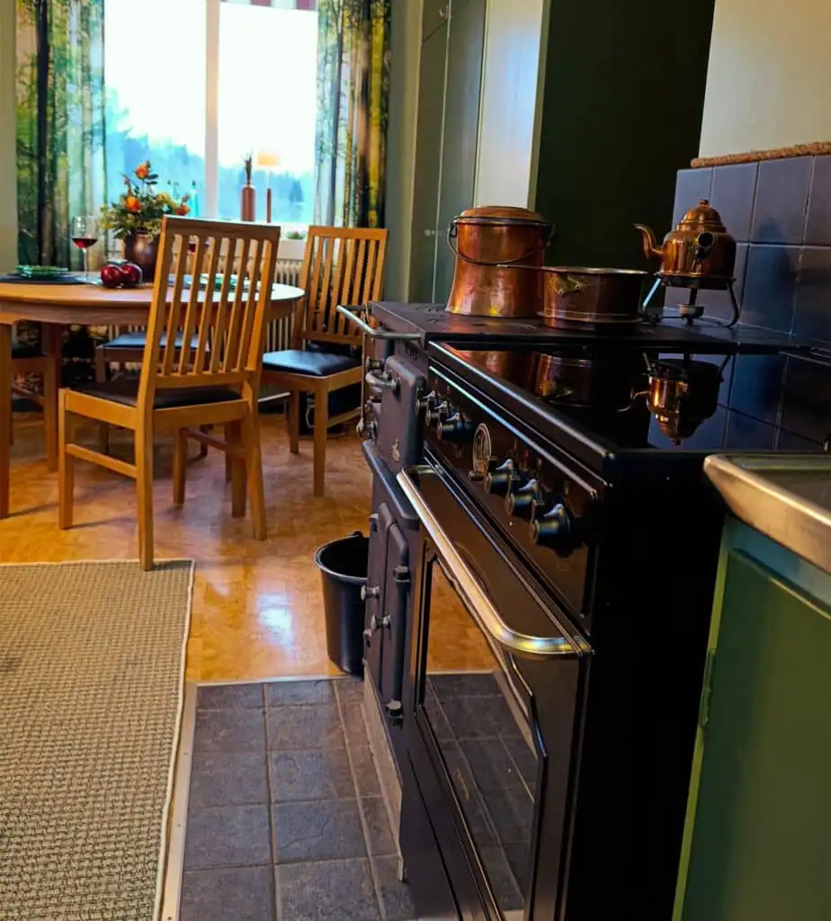Küche im Ferienhaus Hus Fee – gemütliches Ferienhaus in Dalarna