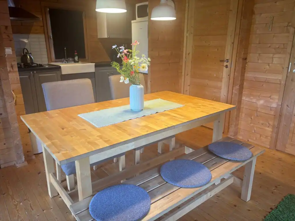 Wohnzimmer im Ferienhaus Almeria in Stöllet – gemütliche Unterkunft in Värmland