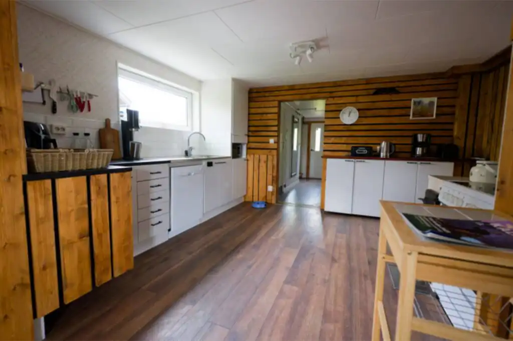 Küche mit Essplatz im Hus Lönnbacka in Blekinge