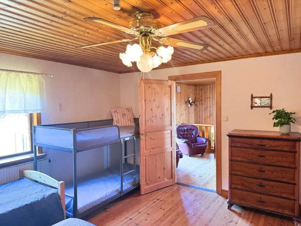 Doppelbett Schlafzimmer Ferienhaus Småland Vimmerby