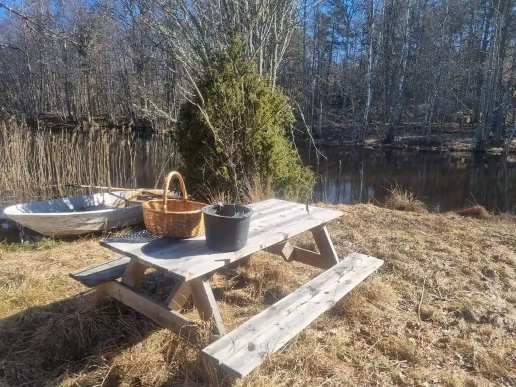Fluss am Haus Stora Hultet